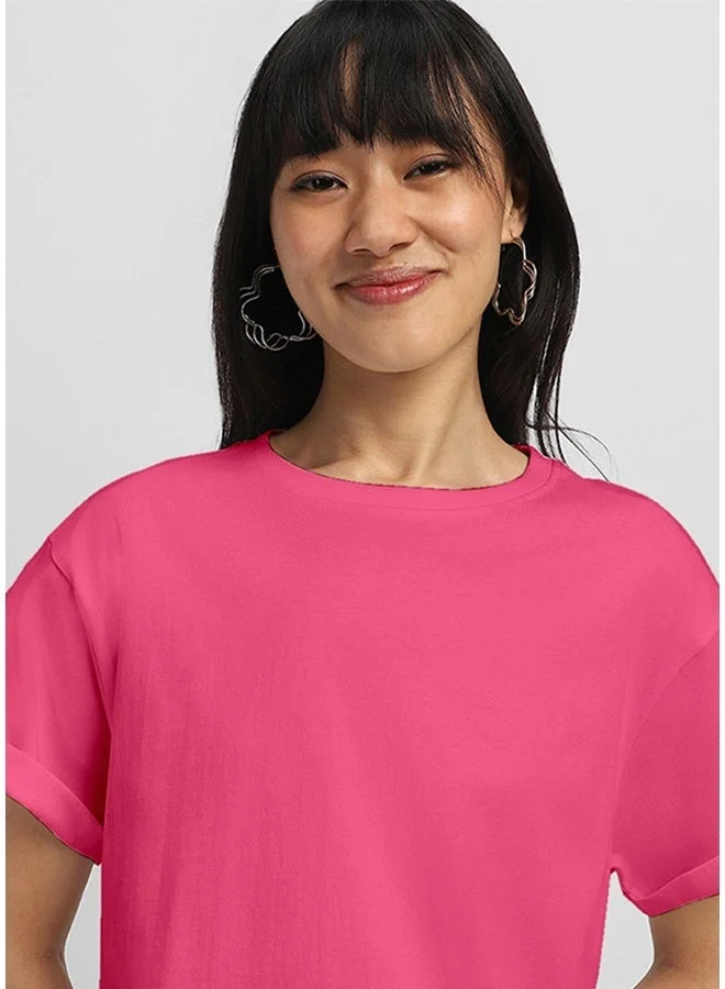 جونبيري تيشيرت قطني نقي بتصميم بوي فريند من جوني بيري بلون وردي